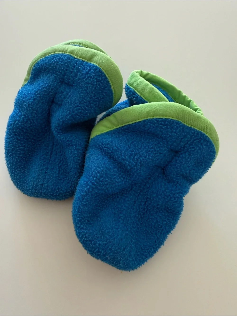 Patagonia Kids Bright Blue Fleece Booties with Lime Trim